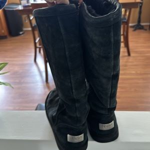 UGG Tall Classic Boots Sz 7